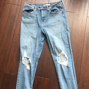 Levi’s Highwaisted jeans